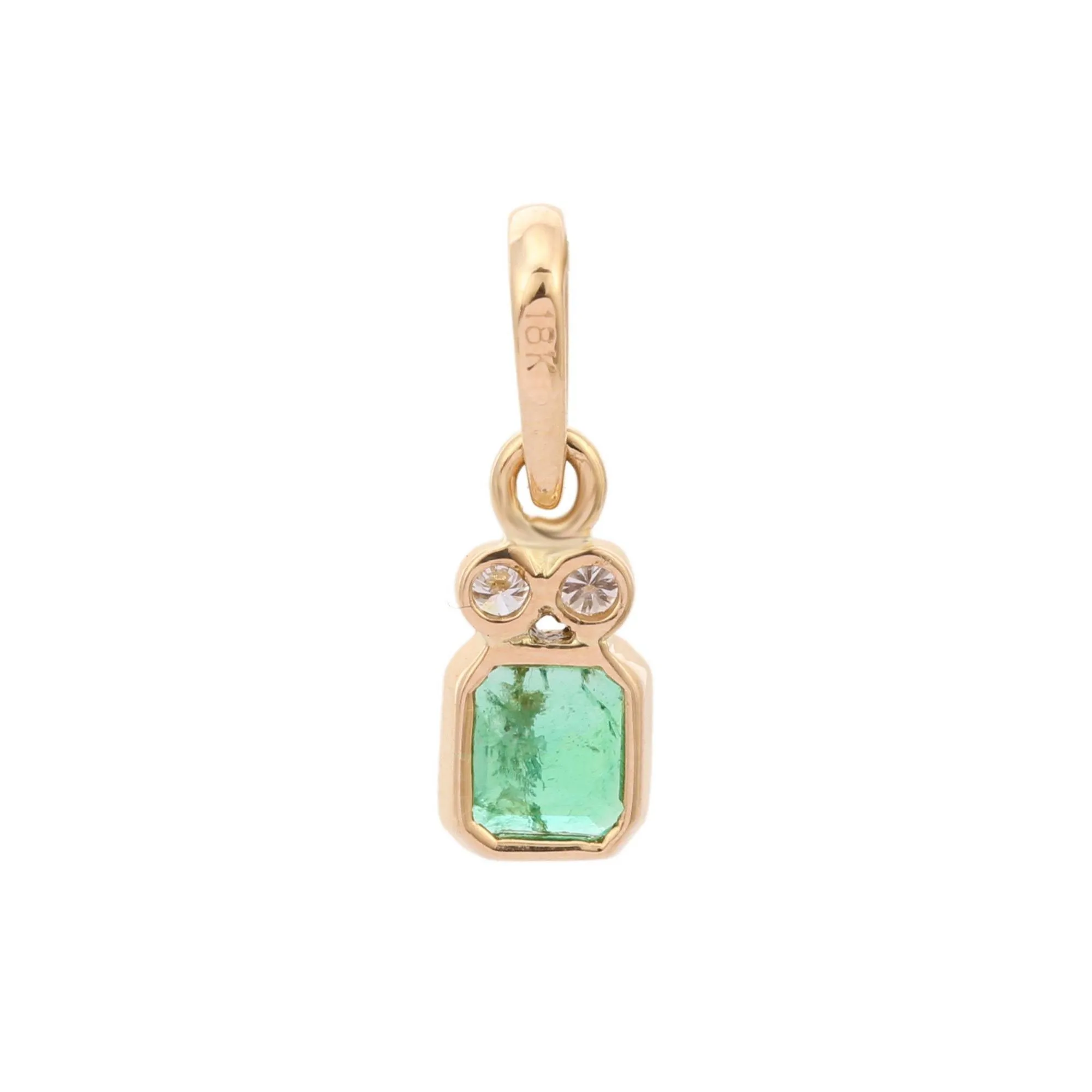 18K Gold Emerald Pendant