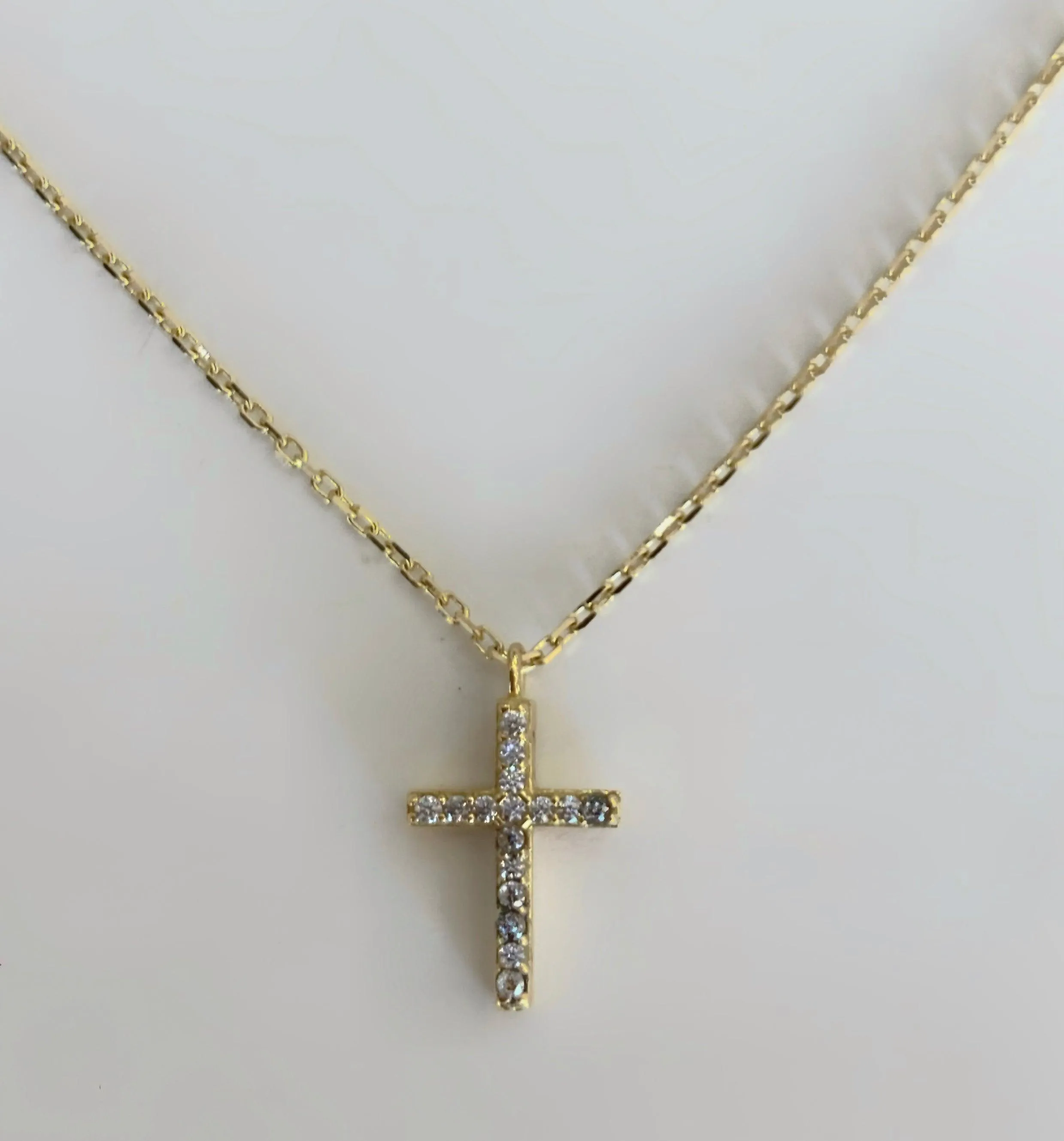 18Kt Yellow Gold Cubic Zirconia Cross Necklace