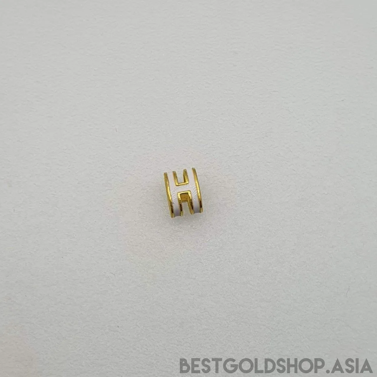 24k / 999 Gold H pendant