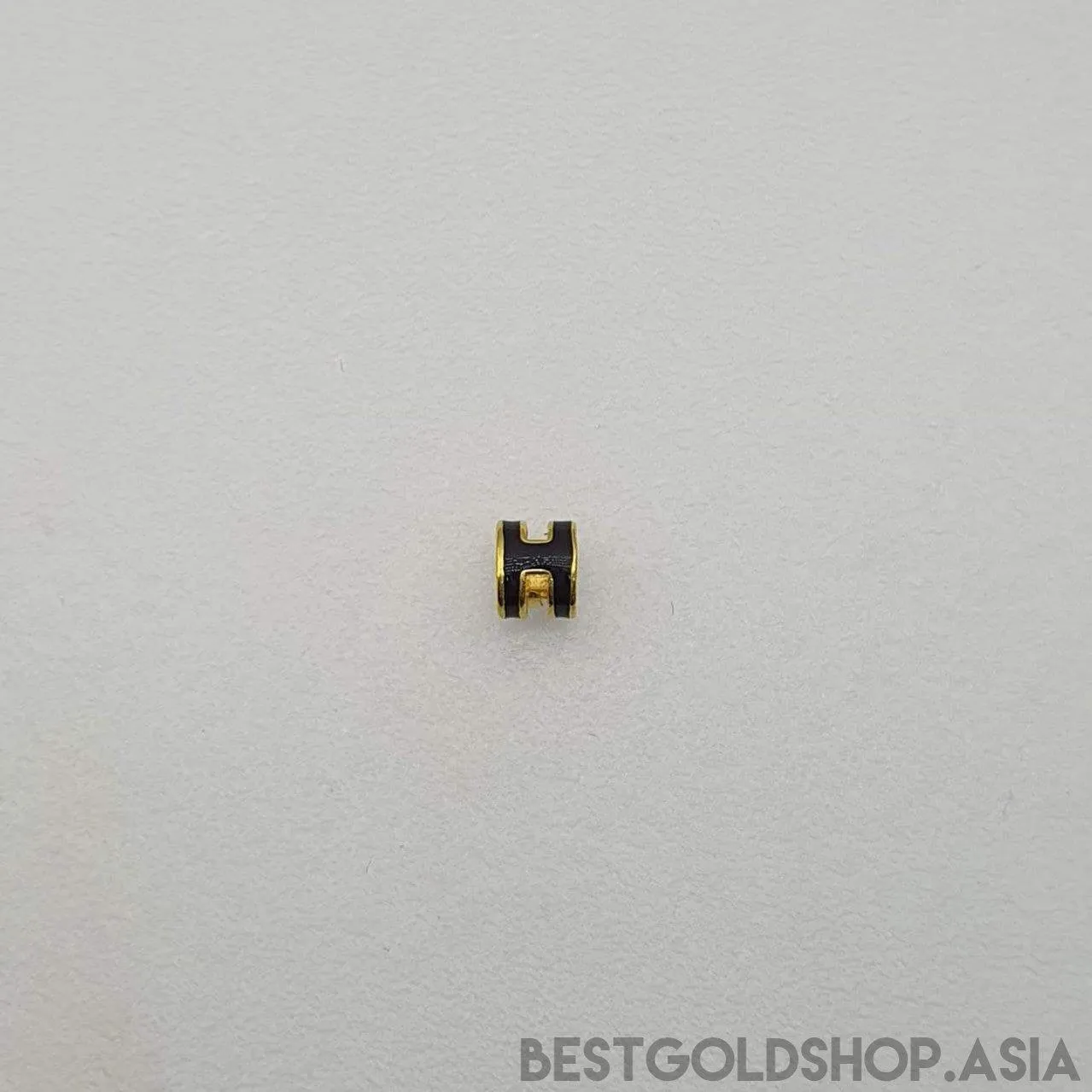 24k / 999 Gold H pendant