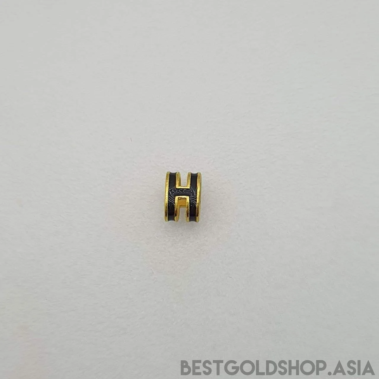 24k / 999 Gold H pendant