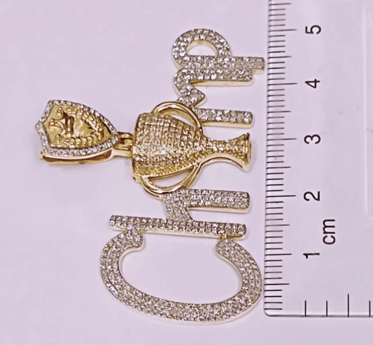 Champ diamond pendant