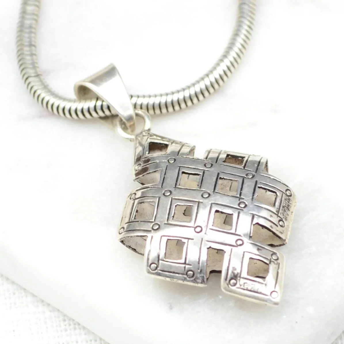 Hollow Etched Endless Knot Silver Necklace