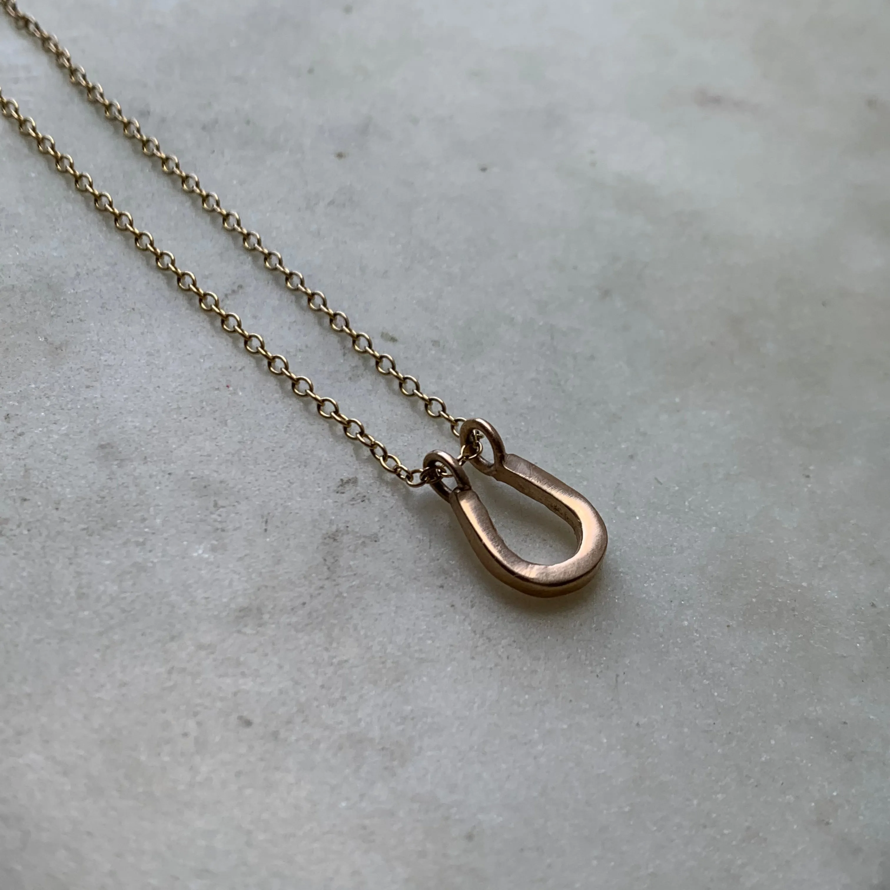 HORSESHOE PENDANT