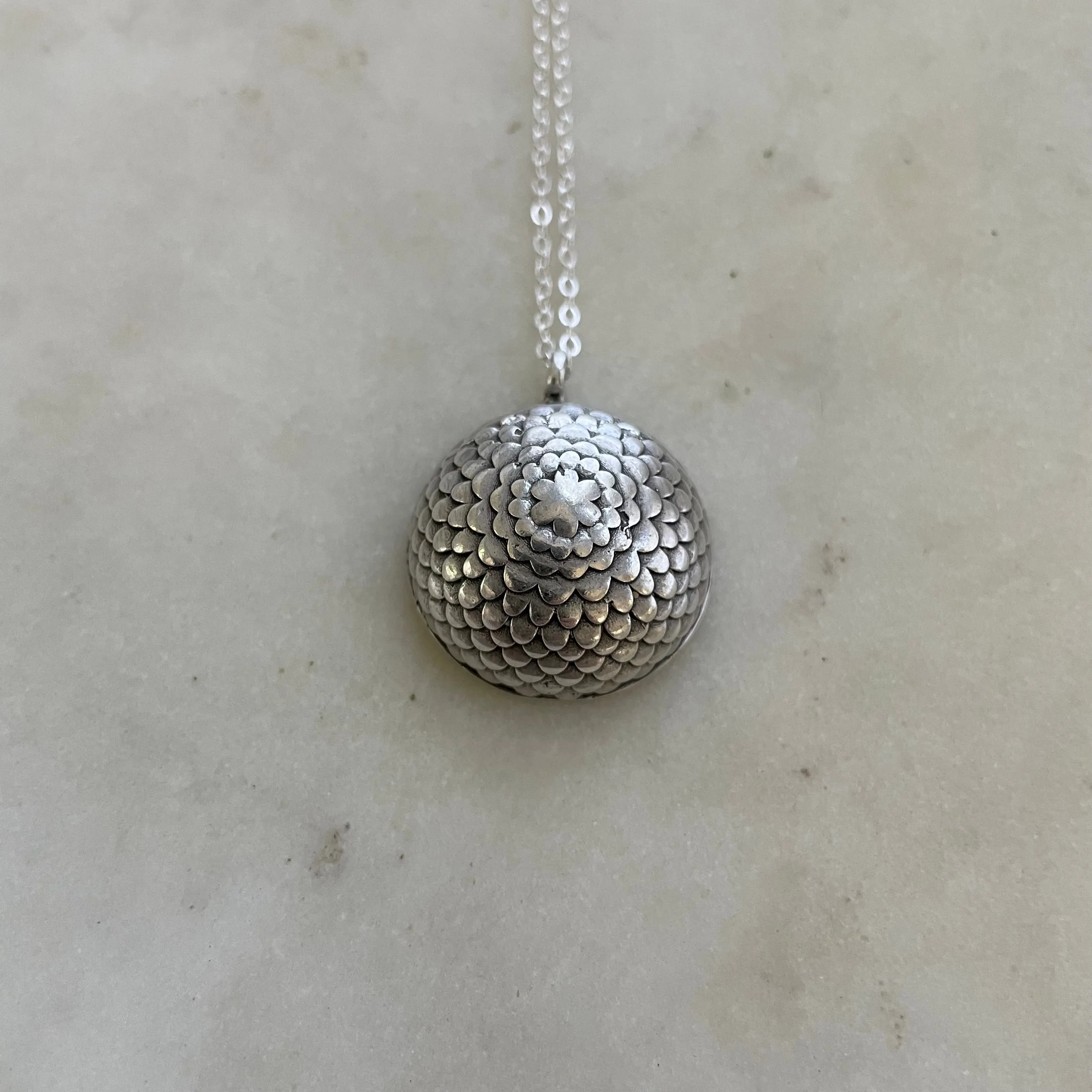 LASM PLANETARIUM PENDANT