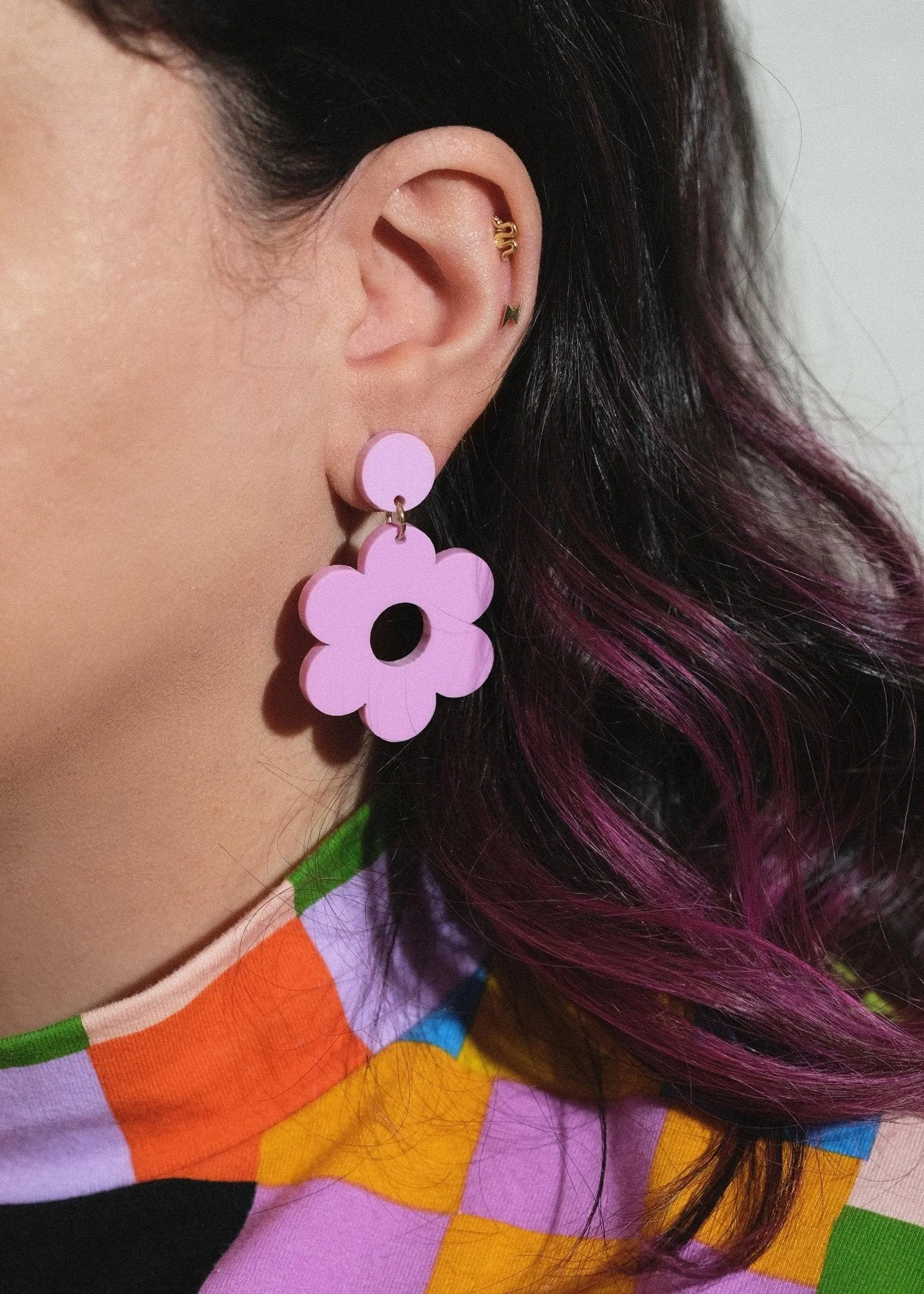 Lilac Daisy Dangle Earrings