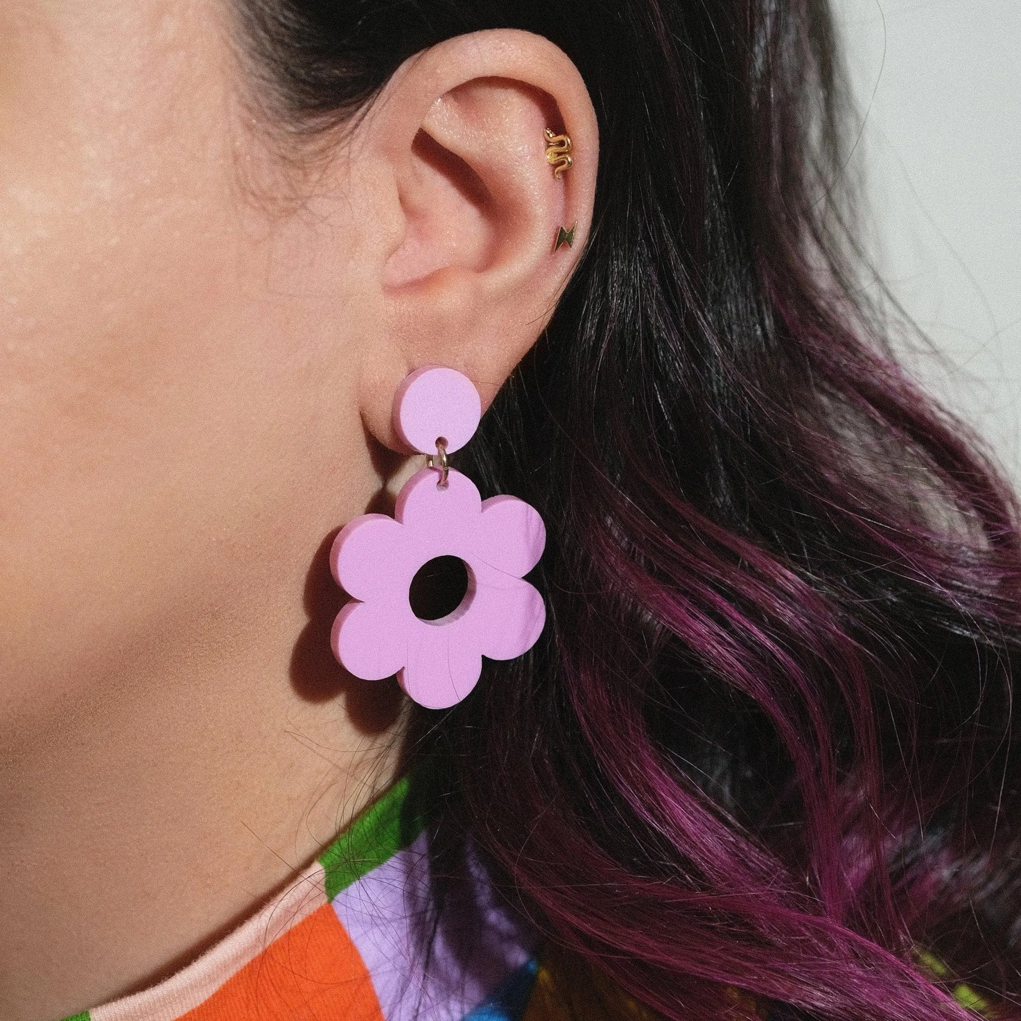 Lilac Daisy Dangle Earrings