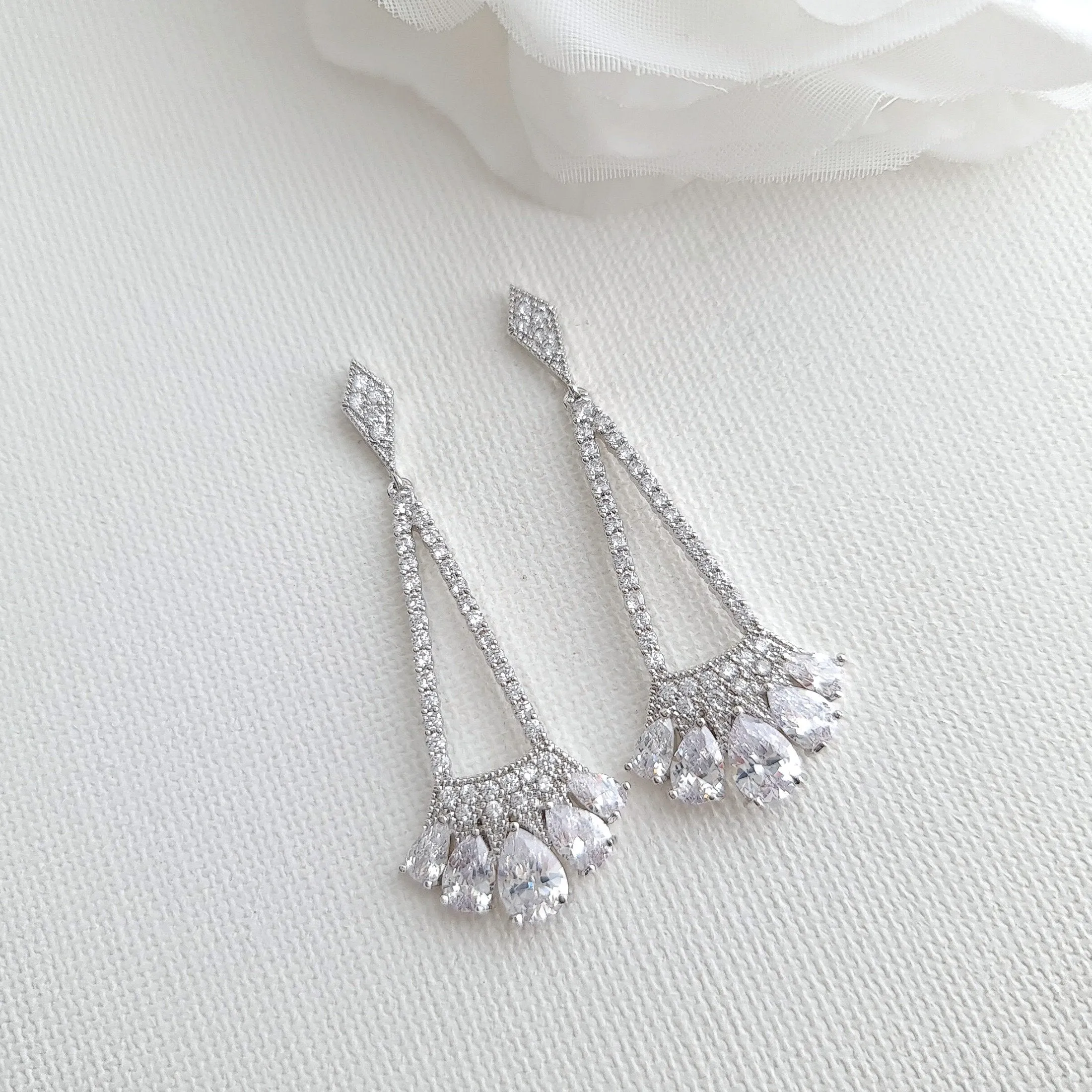 Long Triangle Earrings Silver- Sydney