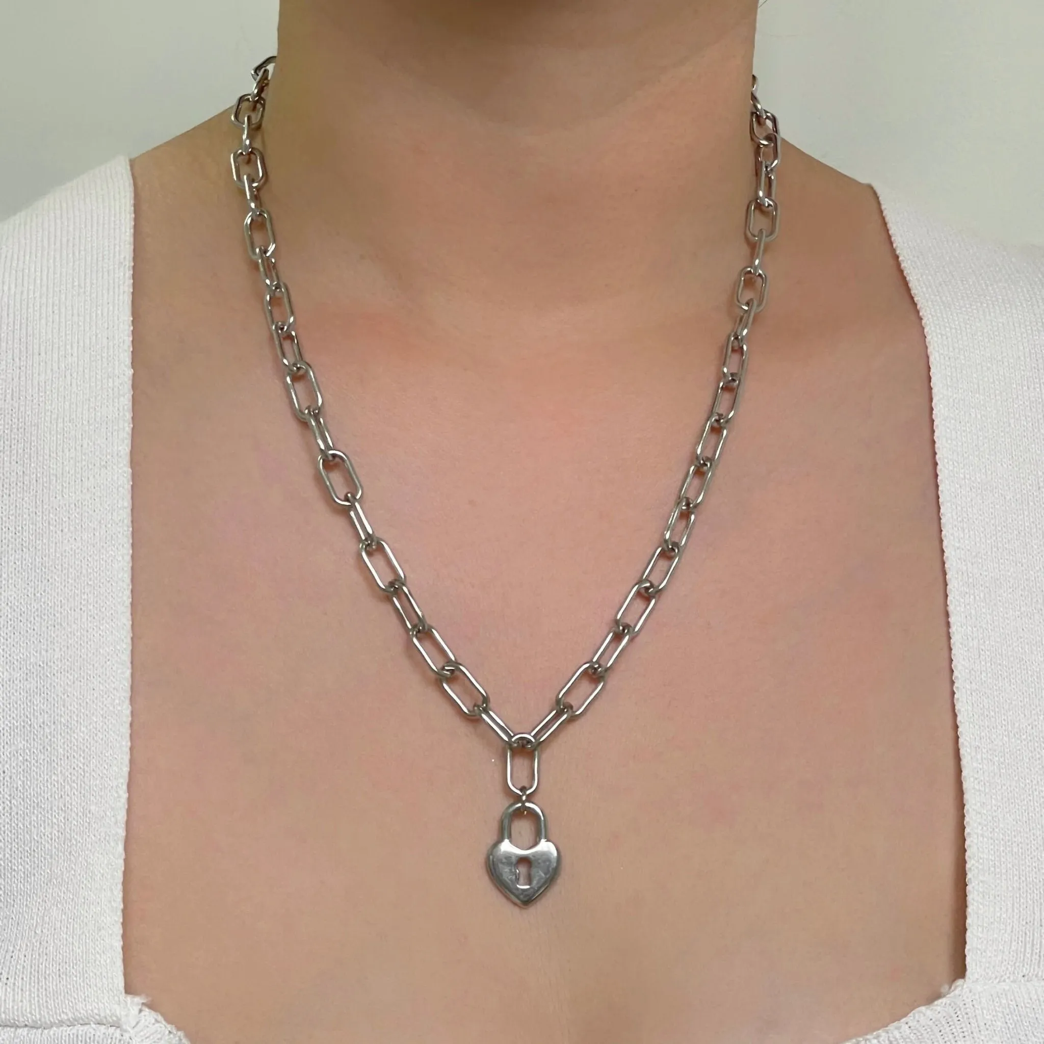 Love Oval Link Necklace Silver