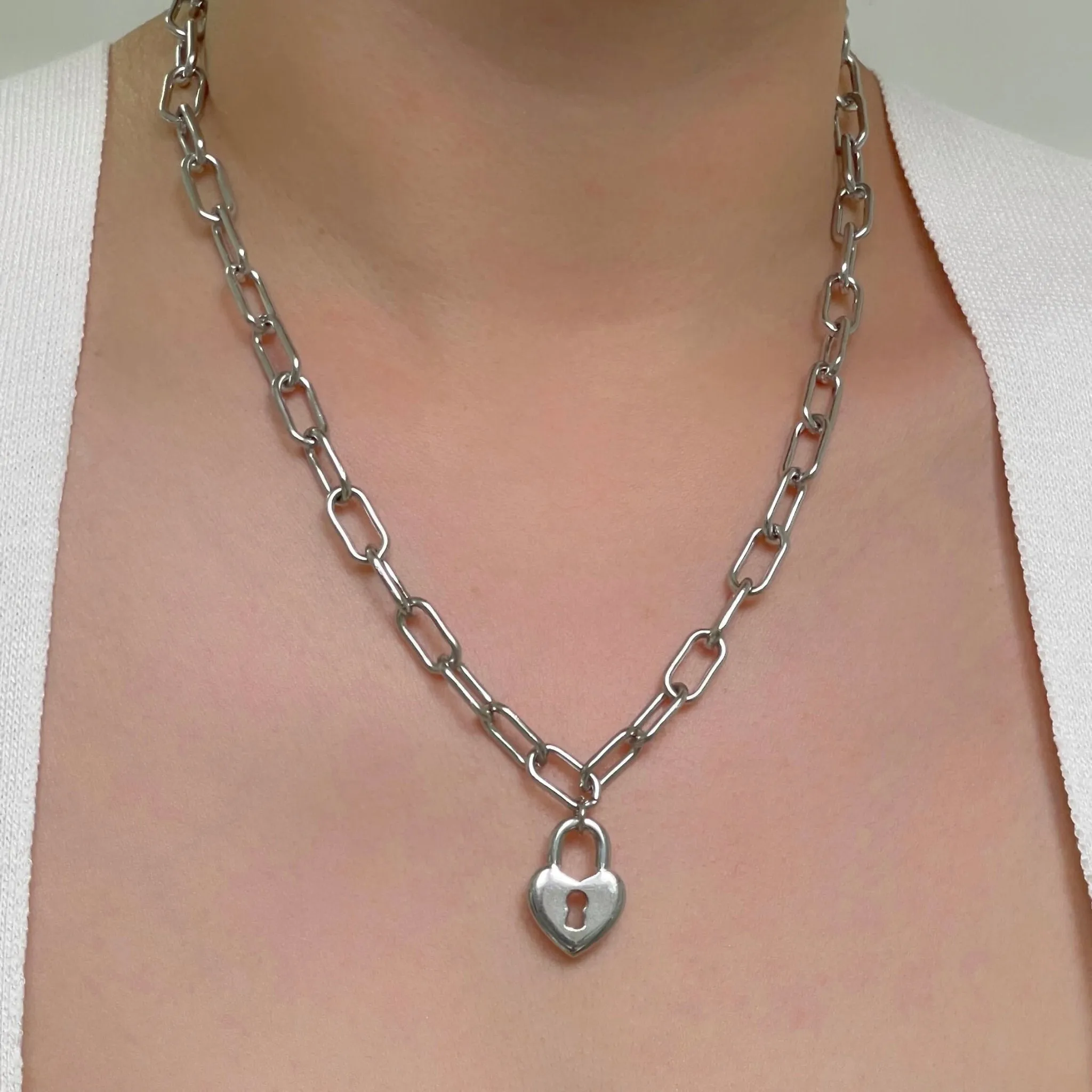 Love Oval Link Necklace Silver