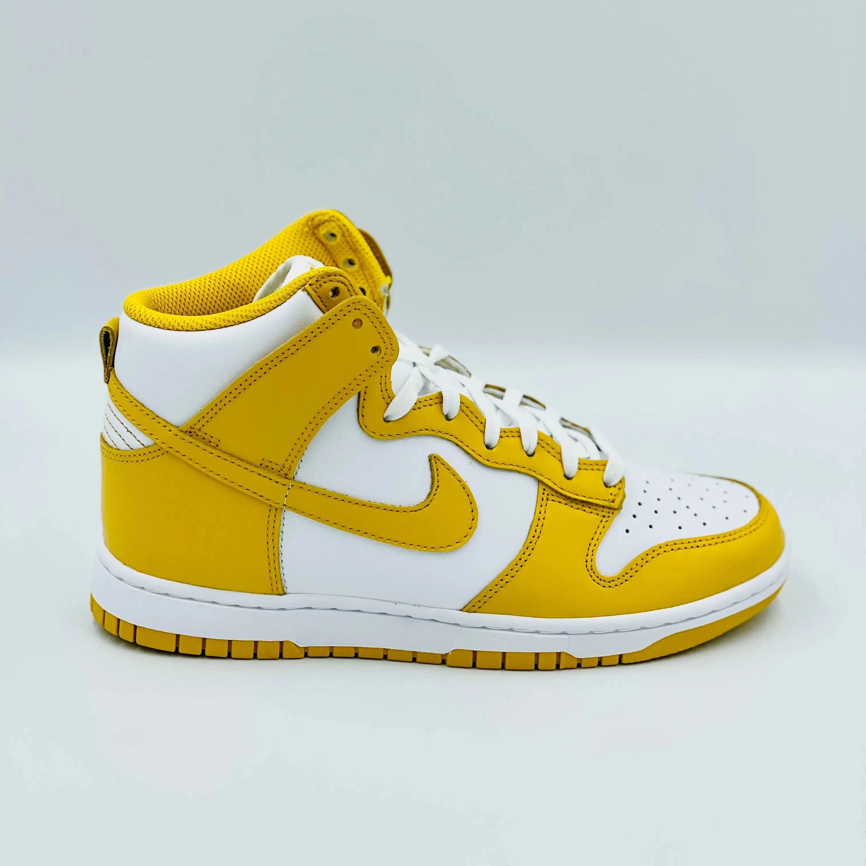 Nike Dunk High Dark Sulfur (W)