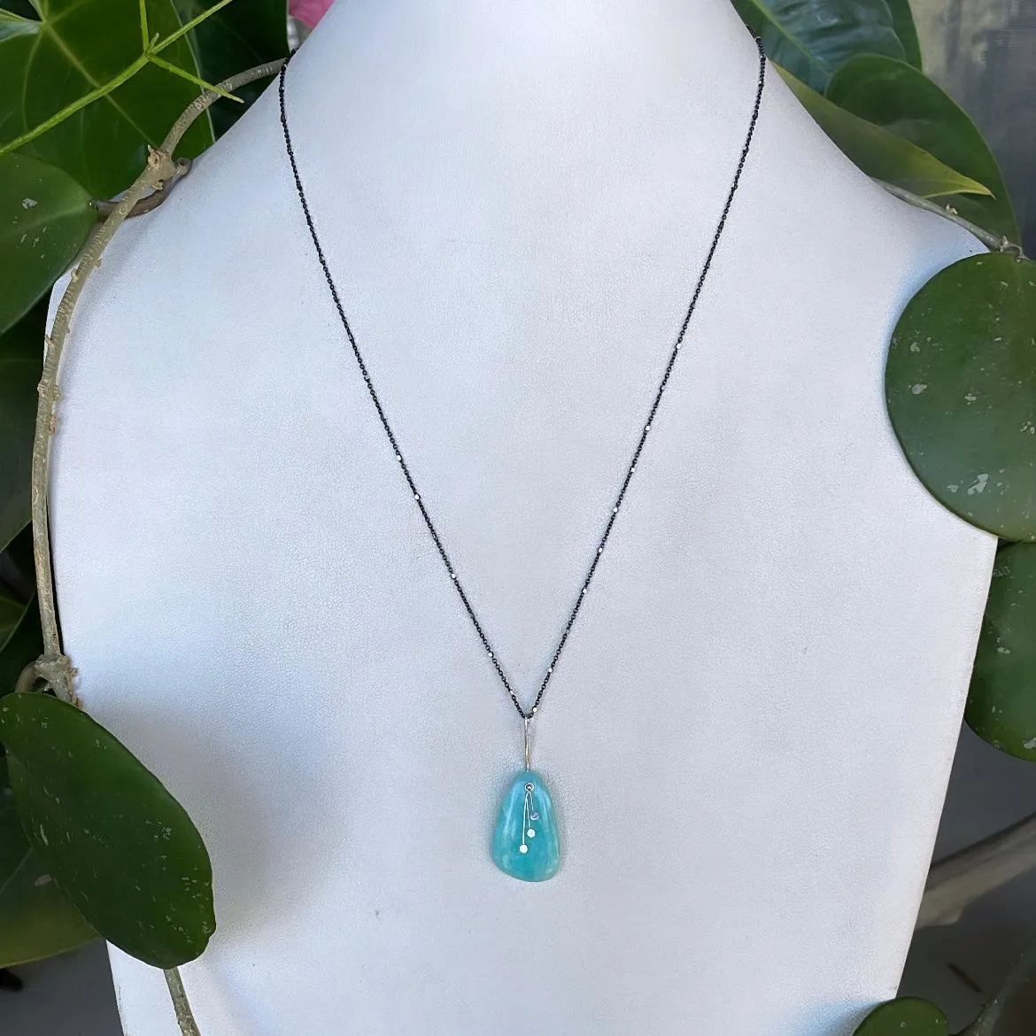 Pendulum dots free form amazonite  necklace