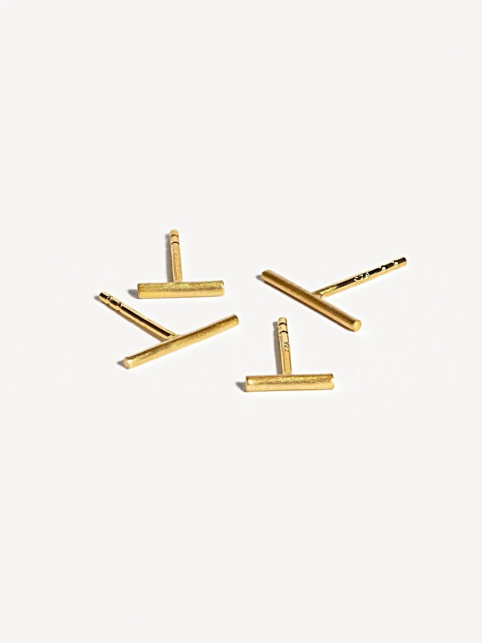 Polin Bar Stud Earrings