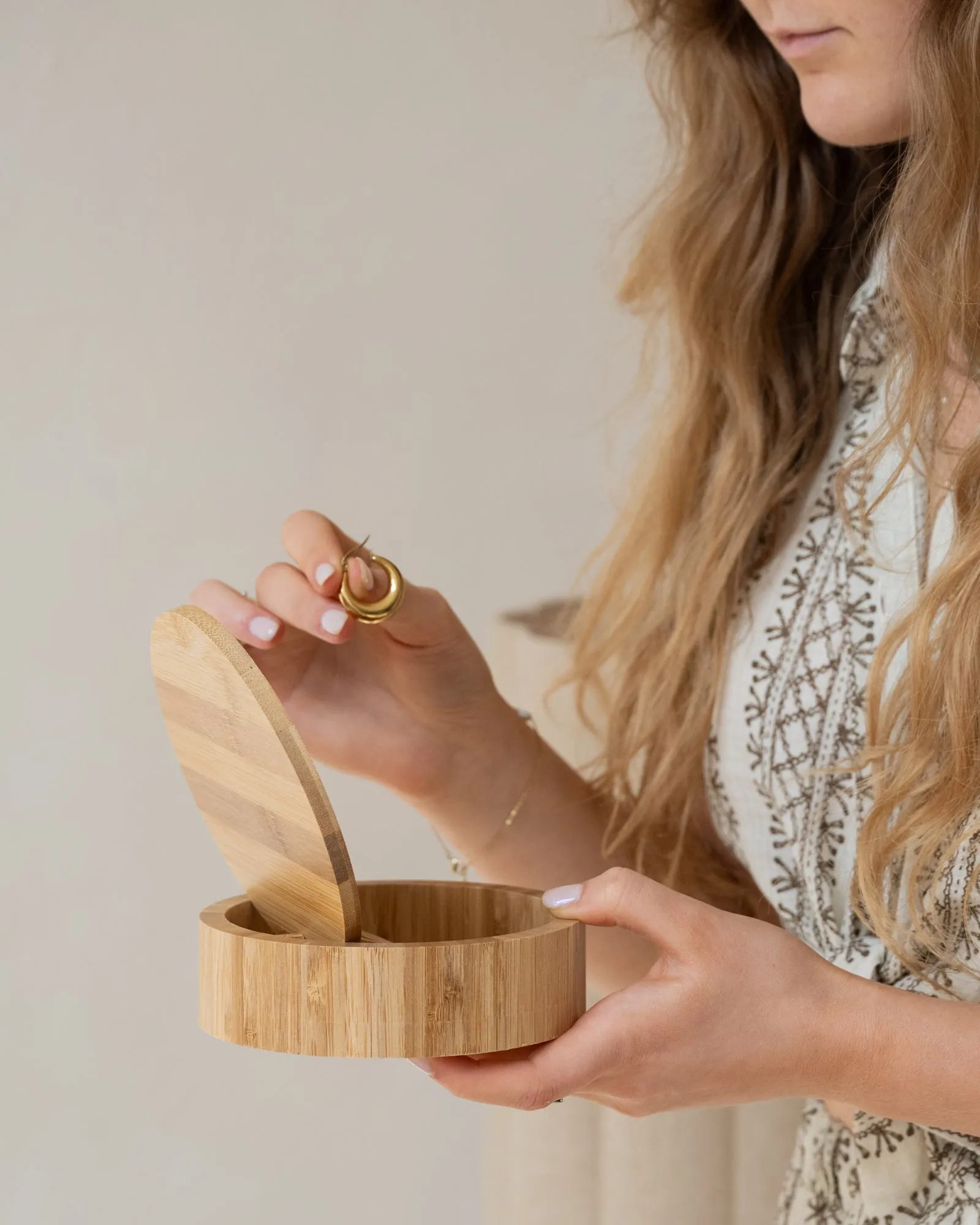 Round Bamboo Jewelry Box