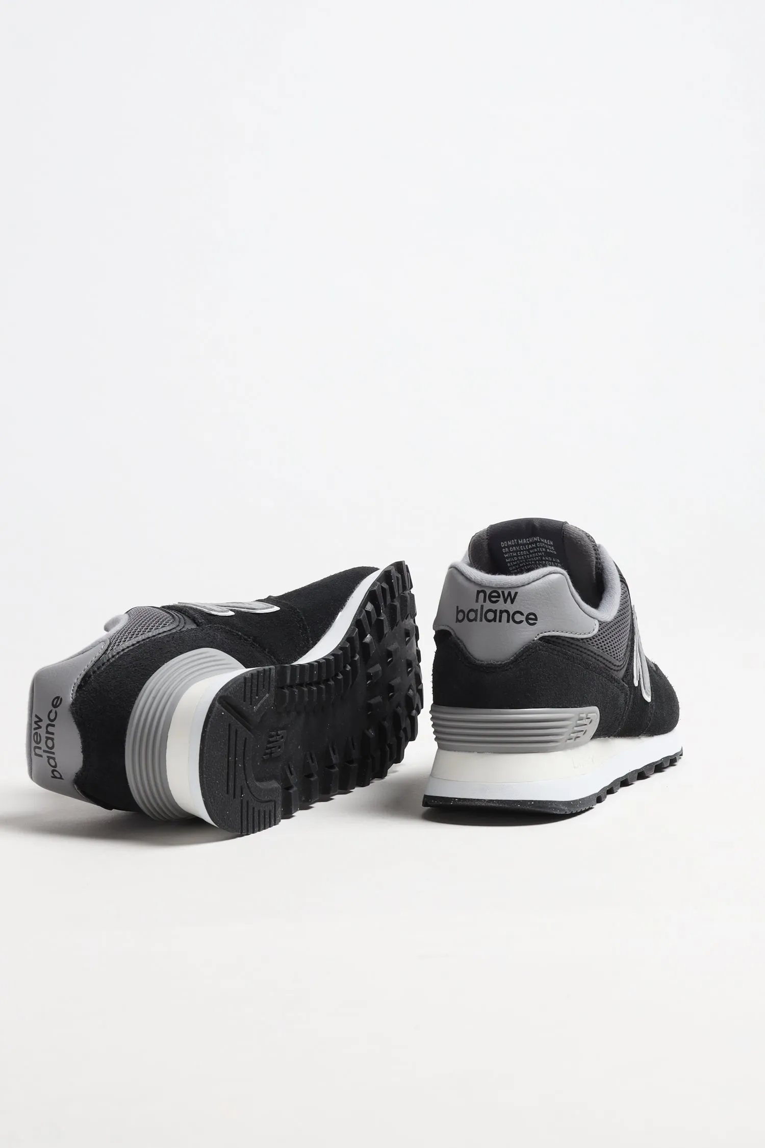 Sneaker 574 in Schwarz/Shadow Grey